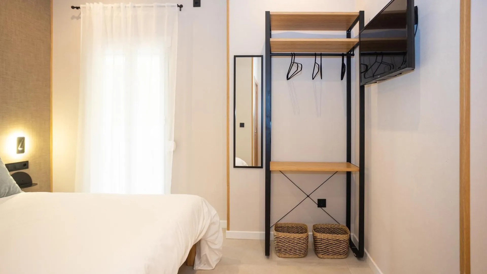 Chinitas Urban Rooms Malaga